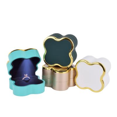 China Eco-friendly Luxury Custom Jewelry Ring Box Led Light Jewelry Box Packaging Ring Pendant Packing Led Light for sale