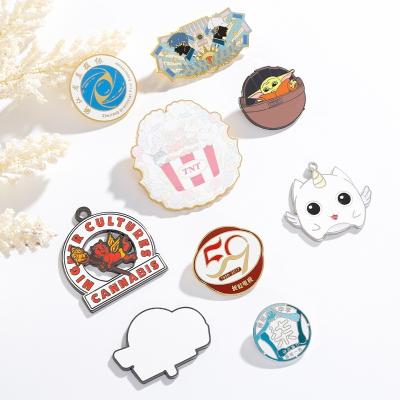 China Cheap Custom Enamel Pin No Minimum Metal Hard Europe Enamel Sexy Enamel Pin Badge Japanese Anime Lapel Pin Glitter Brooch Cute Kawaii for sale