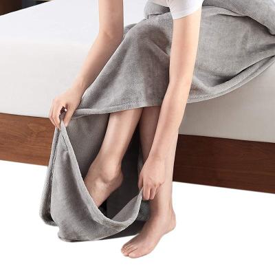 China VB3099- Comfortable Anti-pilling Throw Blanket Footed Fleece Flannel Super Soft Warm Blanket With Foot Pocket 100% Polyester Bed Sofa Blankets for sale