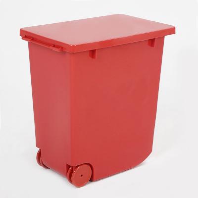 China Sustainable Eco Friendly Stackable Plastic 10kg Pet Food Dry Storage Containers, Pet Food Container With Wheels for sale