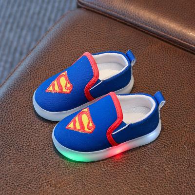 China Spiderman Anti-slippery Slip On Lovely Kids Flashing Light Sneakers LED Lighting Kids Shoes for sale