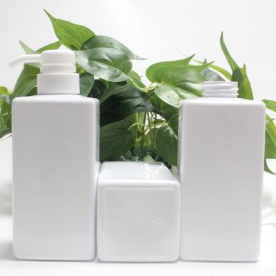 China Cosmetic Square 500ml Shower Gel Shampoo Bottle Disposable Hand Sanitizer Bottle for sale