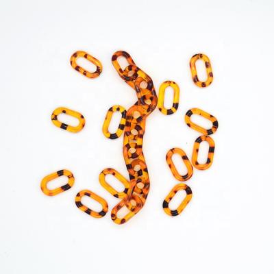 China Acrylic Plastic Chain Rings Chain Rings Jewelry Accessories Necklaces Bracelets Earrings Oval Beaded Leopard Pattern Buckle Rings Chain Link Chains For DIY Jewelry doing the job for sale