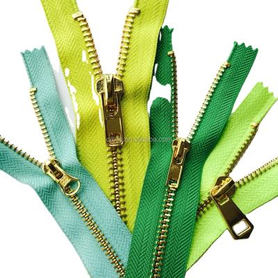 China High Quality Nickel Free Hung Plated Shiny Polished Y Teeth Metal Zipper for sale