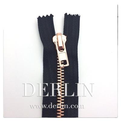 China 2021 Nickel Free Rose Gold Shiny High Quality Luxury Polished Metal Clogged Zipper for Bag and Clothes for sale