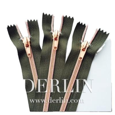 China Viable Hot Selling Customization In 2021 Hot Popular Nylon 5# Electric Degree Mounted Color Teeth Zipper for sale