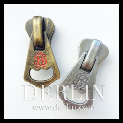 China Custom OEM Nickel Free Logo Branded Debossed Auto Lock Zipper Slider for sale