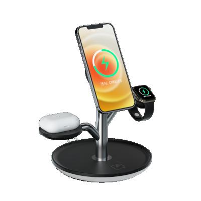 中国 Genuine Magnetic Smart Watch Table Lamp Charging Smartwatch Phone Home 3 In 1 Wireless Charger Station 販売のため