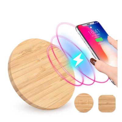 China Hot Selling Wooden Charging 15W Qi Pad Universal Mobile Phone Fast Charging Wireless Charger With USB Cable Around Wireless Charging Station for sale