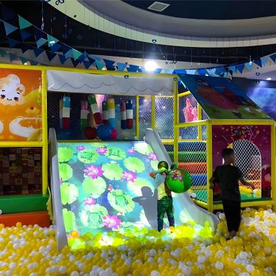 China Indoor Naughty Fort Interactive Gaming Projector System 1024*768 Resolution for sale