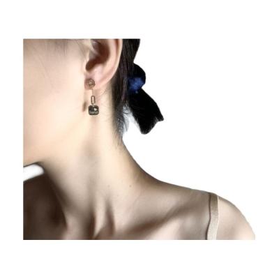 China New Design Career Low Price Woman Earring Lovely Simple Vintage Ladies Simple Earring Office / Earring for sale