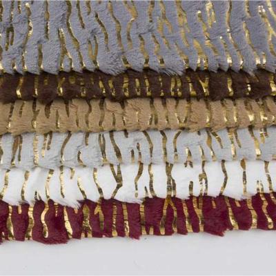 China Multicolor Hand Silk Velvet Fabric Shrink-Resistant Embossed Upholstery Velvet Fabrics For Upholstered for sale