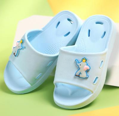 China Children's Slippers Summer Cartoon Slippers New Cute Breathable Cute Home Soft Bottom Built-In Flip Flops Bathroom Water Leakage For Baby for sale