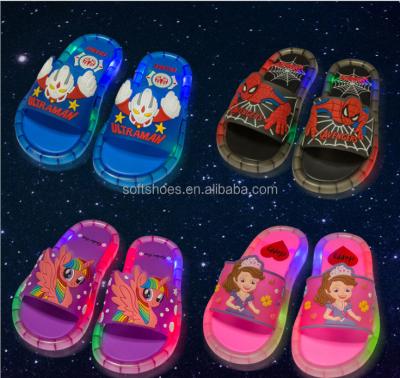 China Fashion trend wholesale luminous kids slippers summer cute quality baby cartoon shoe wholesale home indoor sandal for sale