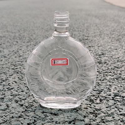 China Luxury Glass Bottles Container Small Size Mini Glass Liquor Bottle Empty 100ml Mini Alcohol Packing Brandy Xo Spirit 750ml Flat Shape Wholesale RSG for sale