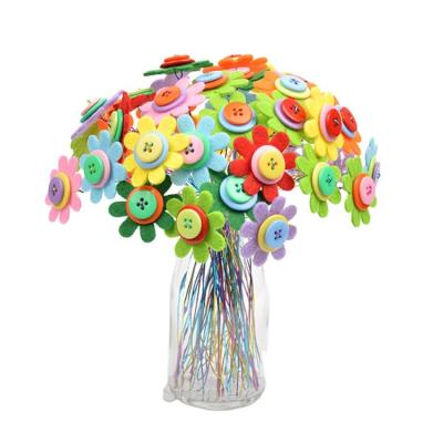 China Sustainable Decoration Bouquet , Creative DIY Hand Making Puzzle Button Bouquet For Kids for sale