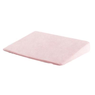 China Anti-Apnea 40-70 Easy Clean Outdoor Memory Foam Wedge Infant Positioner Pillow Density Kids Sleep Wedge Pillow for sale