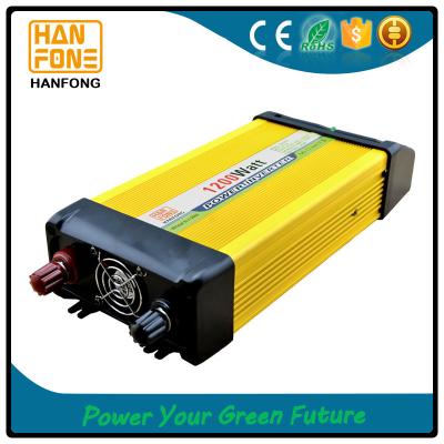 China RoHS 1200W änderte eingebauten MPPT Ladegerät-Prüfer des Sinus-Wellen-Inverter- zu verkaufen