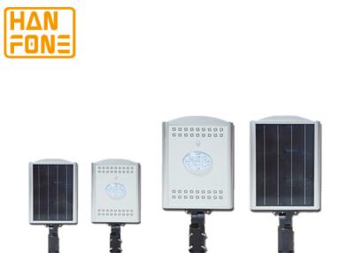 China La luz de calle solar integrada IP65/llevó la luz de calle solar con curso de la vida largo en venta