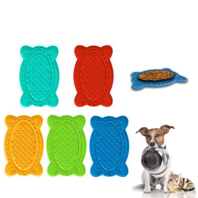 China Food Grade Silicone Distracting Pet Cat Paw Slow Feeder Pad For Dogs With Suction Cups for sale