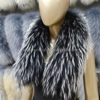 China 2021 Durable Fashion And Luxury Wholesale Raccoon Fur Collars Fur Cuffs for sale