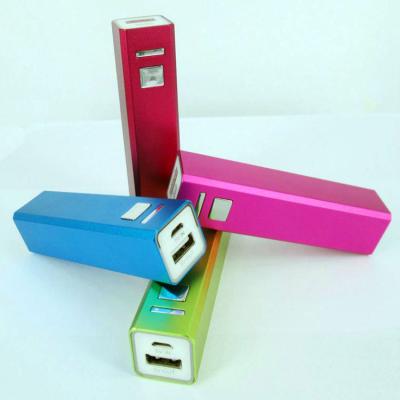 China High quality 2600mAh metal square tube shape stand custom branded power banks 2600mAh portable usb logo external battery charger for sale