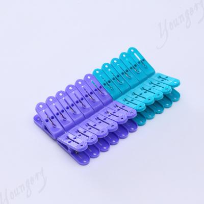 China PP Rosh And CE Plastic Clips For Clothing for sale