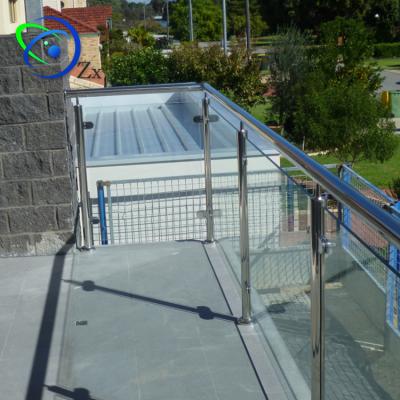 China Outdoor Deck Stainless Steel Stain / Mirror Size Customized Frameless Balcony Railing Glass Detail for sale