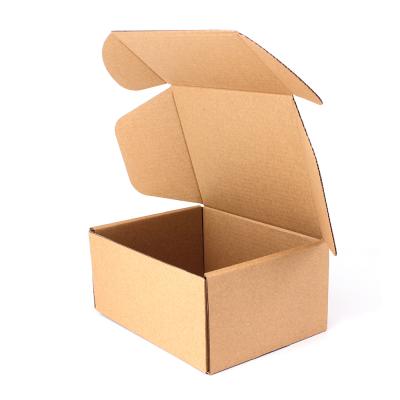 China Recyclable Custom Kraft Paper Mailing Box For Dress for sale