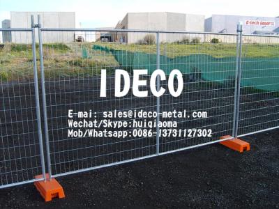 China Temporary Portable Fencing Panels with Plastic and Concrete Feet, Movable Welded Mesh Crowd Control Barricades for sale