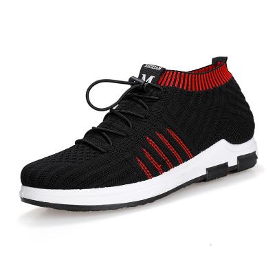 China 2019 new men's and women's breathable leisure deodorization Beijing old shoes fly face couples weaving socks shoes hair for sale