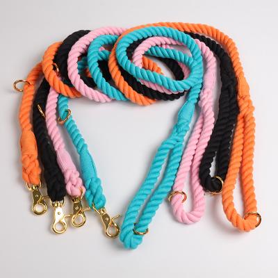 China Stocked Dog Leash Cotton Rope Dogs Leads Hands Free Ombre Braided Pet Accessories Pets Lead Maker for sale