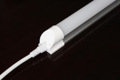 Cina Integrazione leggera del tubo di T8 LED, 18W 1500mm, CE/ROHS/TUV in vendita