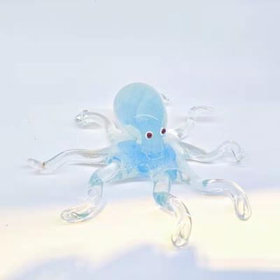 China Crystal Octopus Art Europe Hand Blown Glass Figurine Glow in the Night Glass Paperweight Desk Ornament for sale