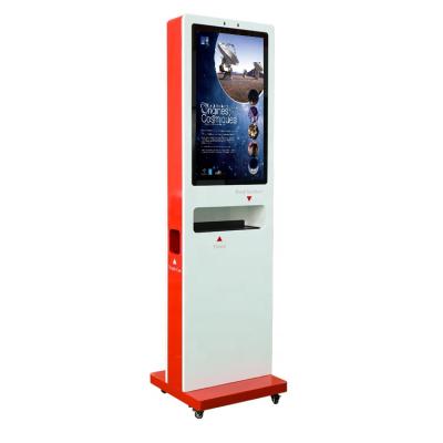 China Indoor Temperature Measurement Hand Disinfection Kiosk LCD Advertising Screen With Sanitizer Thermometer for sale