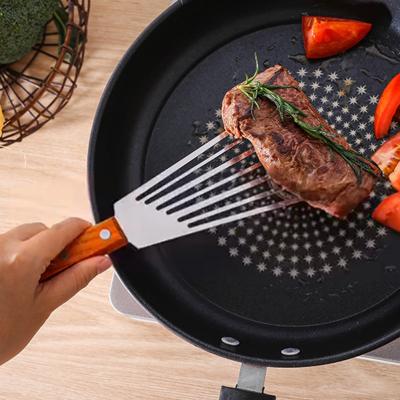 China Viable Wholesale Kitchen Multifunctional Steak Eel Frying Spatula Stainless Steel Steak Frying Spatula for sale