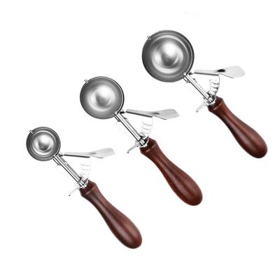 China 2021 New Kitchen Utensils Summer Stainless Steel Handle Ice Cream Viable Multifunctional Mahogany Spoon for sale