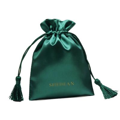 China Drawsting Satin Bag Manufacturing Custom Logo Satin Double-Layer Tassel Wig Bag for sale