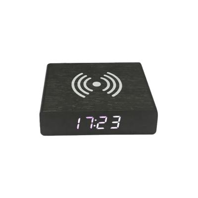 China LUMINOVA Power Bank 5W 10W Compatible Mobile Phone Qi Pad Wireless LED Clock Charging Wooden Alarm Clock For Bedroom for sale