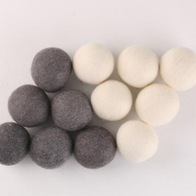 China Natural Eco Friendly Laundry Washing Machine Softener Wool Cleaning 100% Clean Wool Felt Dryer Balls for sale