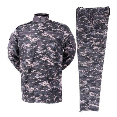 China Mens Breathable Camouflage Functional Military Uniform for sale