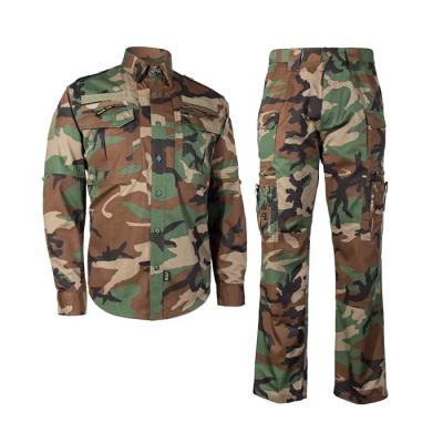 China Factory Wholesale Woodland Breathable Camouflage Africa Army Tactical Uniforms for sale