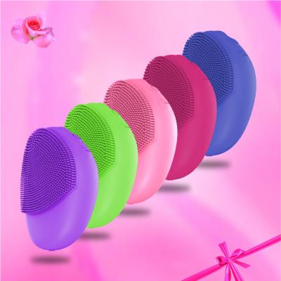 China 2021 Latest Silicone Pore Remover Color Light Rechargeable Electric Beauty DEEP CLEANING Facial Cleansing Brush for sale