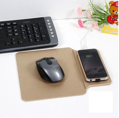 China New Arrival Technology Faster QI Wireless Charger HEATER Universal Desktop Mouse Pad For Smartphone for sale