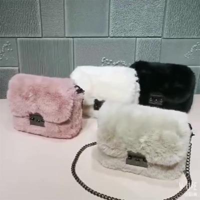 China 2021 Winter New Fashion Designer Women's Bag EM940 Luxury Small Diagonal Shoulder Bags Plush Fur PORTABLE Custom Ladies Handbags Winter Bag EM940 for sale