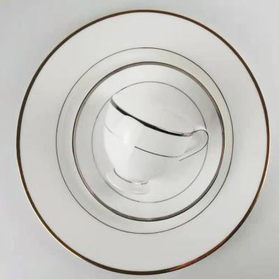 China China Manufacturer Wholesale Disposable Luxury Fine Ceramic Gold Rim Bone China White Dinner Dishes For Wedding Party for sale