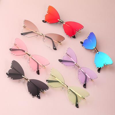 China PC 2022 New Diamond Butterfly Sunglasses Women Fashion Party Sunglasses Cool Lenses for sale