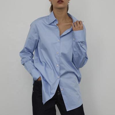 China Light Blue Oversized 100% Light Blue Women's Shirt Mid-Fit Shirt Blue Cotton Poplin Basic Sleeve Anti-Shrink Long Shirt Blouse for sale