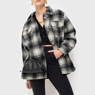 China Anti-Wrinkle Women Oversized Cropped Short Check Jacket Wool Blend Check Jacket Black / Gray Check Winter Jacket for sale