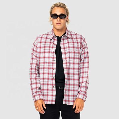 China Factory Custom Casual 100% Cotton Wholesale Plaid Flannel Shirt Men Chat Dye Woven Plaid Relaxed Fit Mens Long Sleeve Shirt for sale